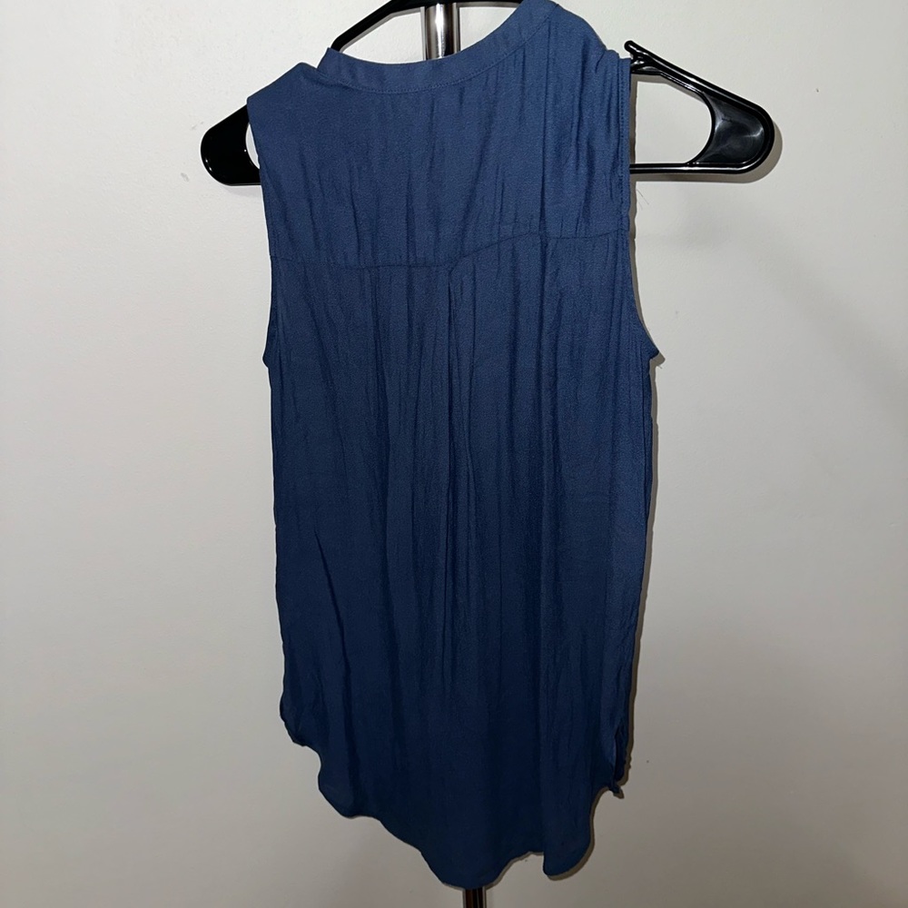 H&M TOP 4 - Picture 2 of 3